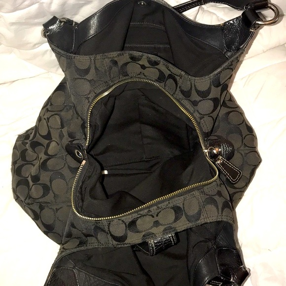 Coach signature purse - Picture 2 of 7